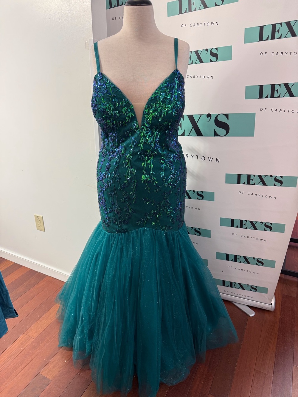 Sydneyβs Closet Sequin Tulle Mermaid Gown